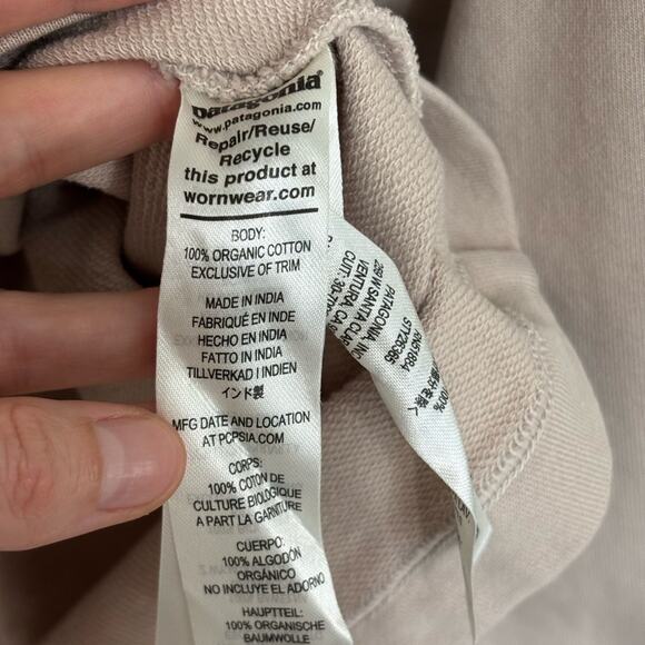 Patagonia Women's Sweatshirt in Light Gray - Picture 3 of 5